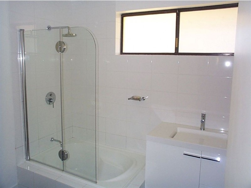 33 Whittaker Crescent, Bull Creek WA 6149