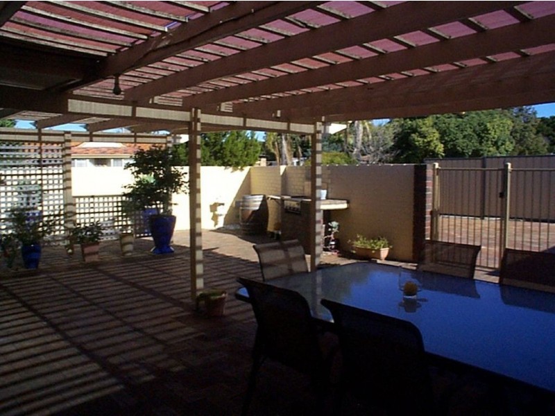 33 Whittaker Crescent, Bull Creek WA 6149