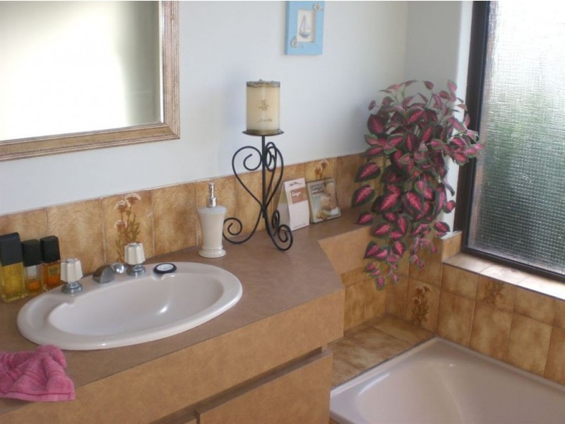 49 Jasmine Loop, Willetton WA 6155