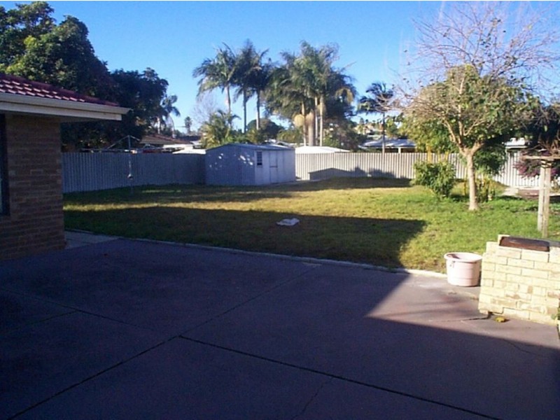 26 Colonial Drive, Bibra Lake WA 6163