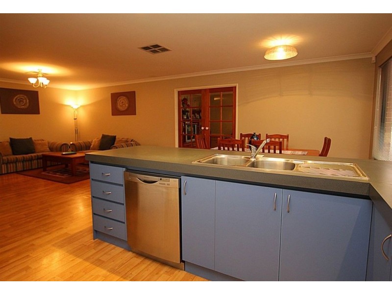 5 Mirim Lane, Success WA 6164