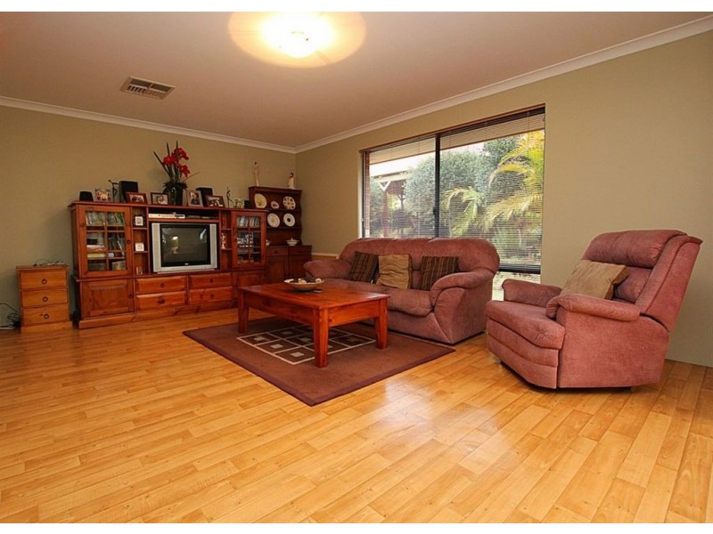 5 Mirim Lane, Success WA 6164