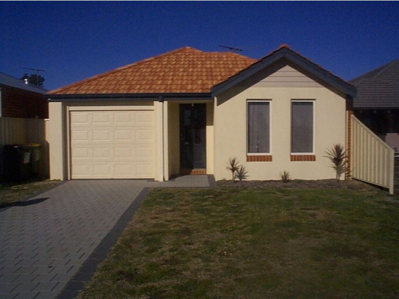 27 Holmes Street, Southern River WA 6110