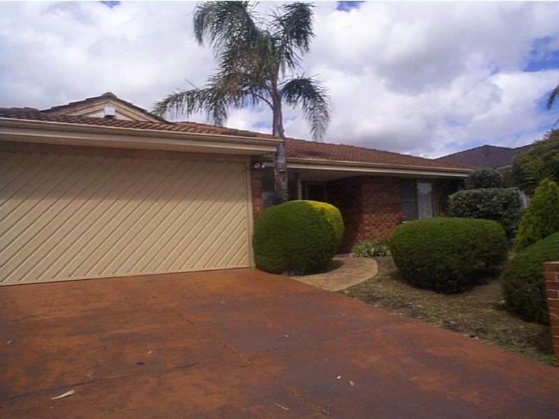 17 Bowman Court, Kardinya WA 6163