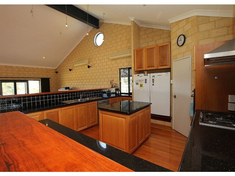 71 Scovell Crescent, Anketell WA 6167