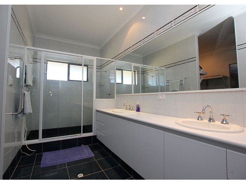 71 Scovell Crescent, Anketell WA 6167