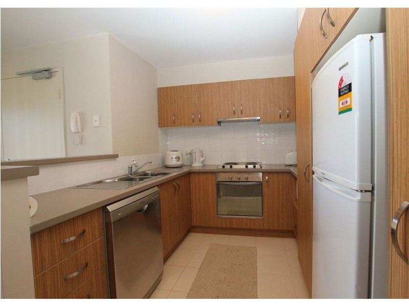 2/105 Wentworth Parade, Success WA 6164