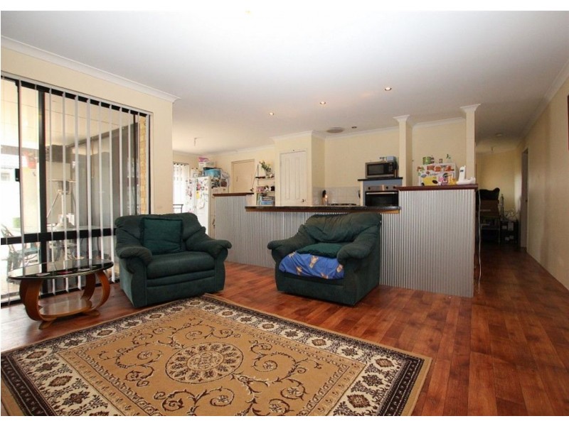 16 Charm Way, Atwell WA 6164