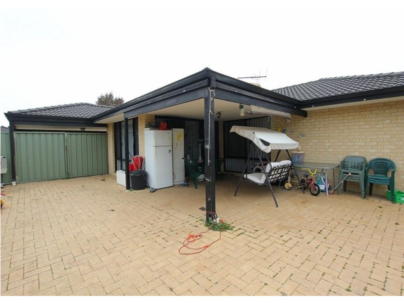 16 Charm Way, Atwell WA 6164