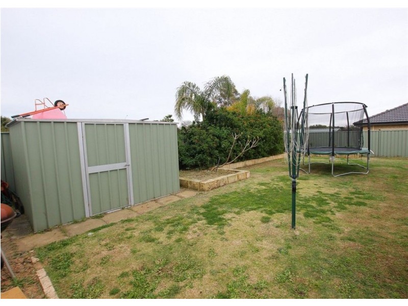 16 Charm Way, Atwell WA 6164