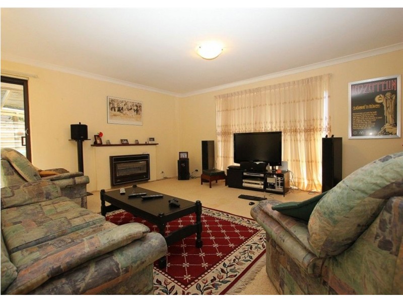 30 Villiers Way, Parkwood WA 6147