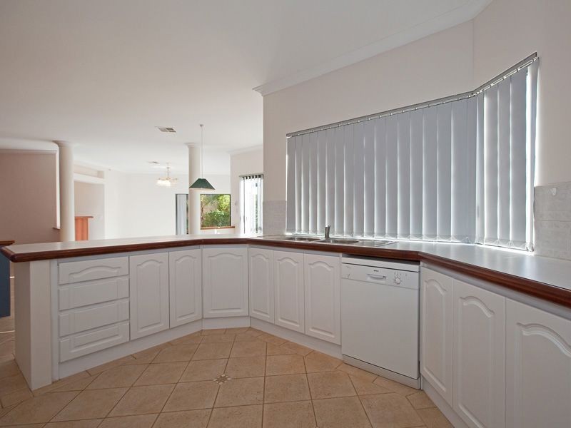 3 Turtle Point Cove, Jandakot WA 6164