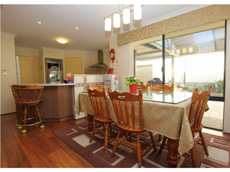 71 Steiner Avenue, Success WA 6164