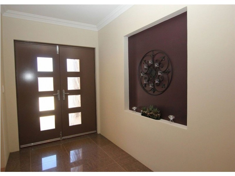 81 Aurora Drive, Atwell WA 6164