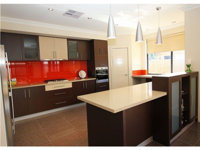 81 Aurora Drive, Atwell WA 6164