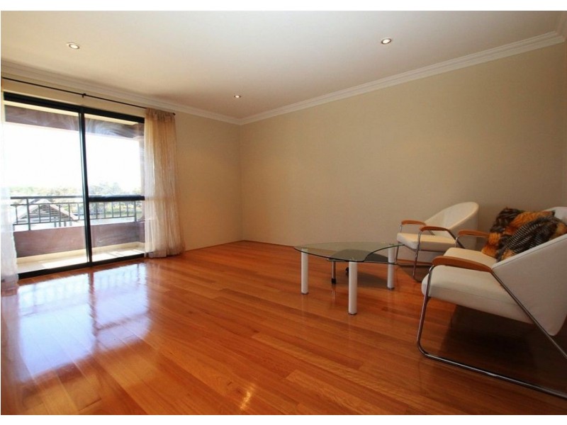 81 Aurora Drive, Atwell WA 6164