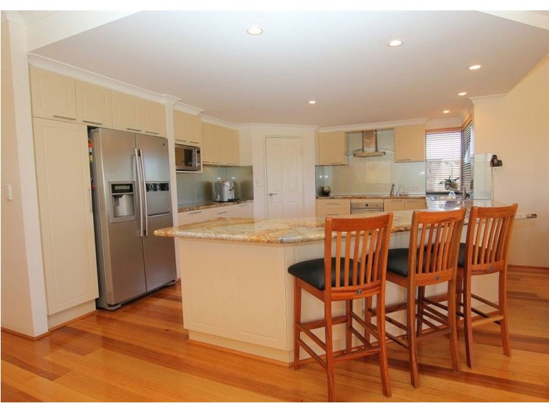 3 Morialta View, Aubin Grove WA 6164