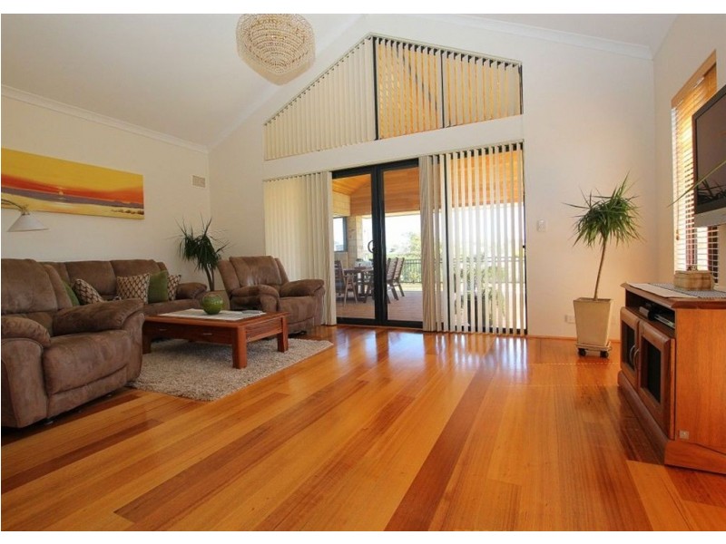 3 Morialta View, Aubin Grove WA 6164