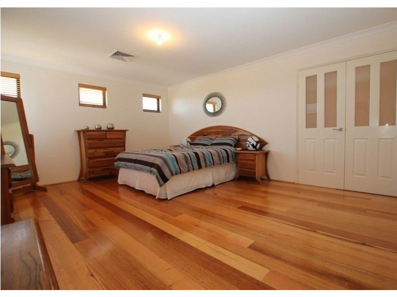 3 Morialta View, Aubin Grove WA 6164