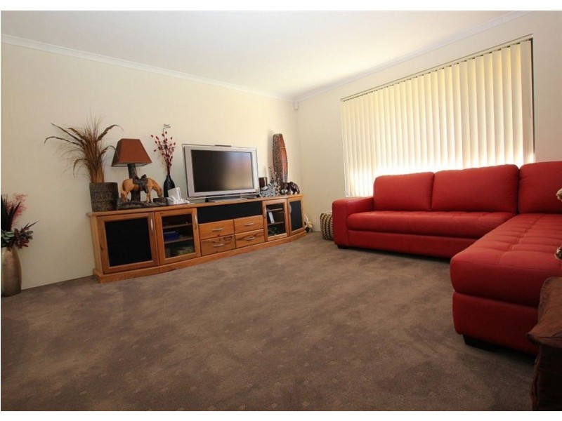 115 Aurora Drive, Atwell WA 6164