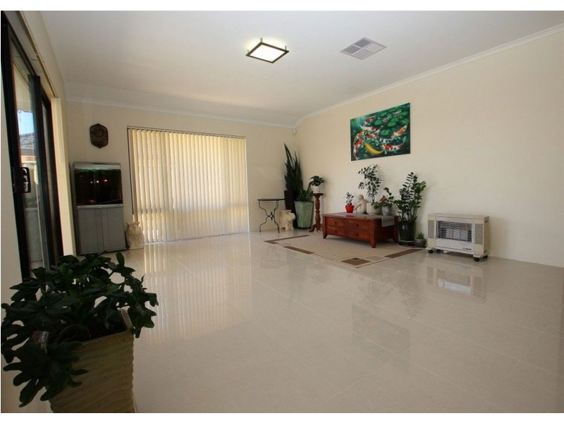 115 Aurora Drive, Atwell WA 6164