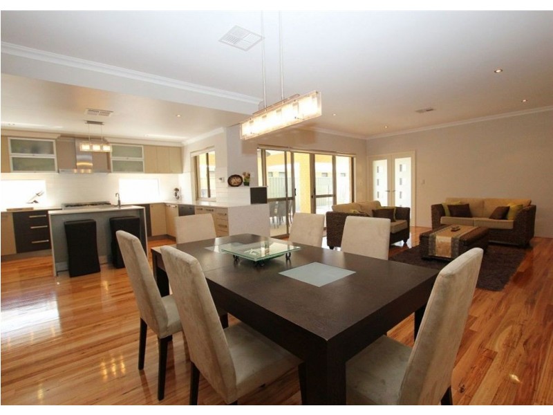 9 Cleland Court, Aubin Grove WA 6164