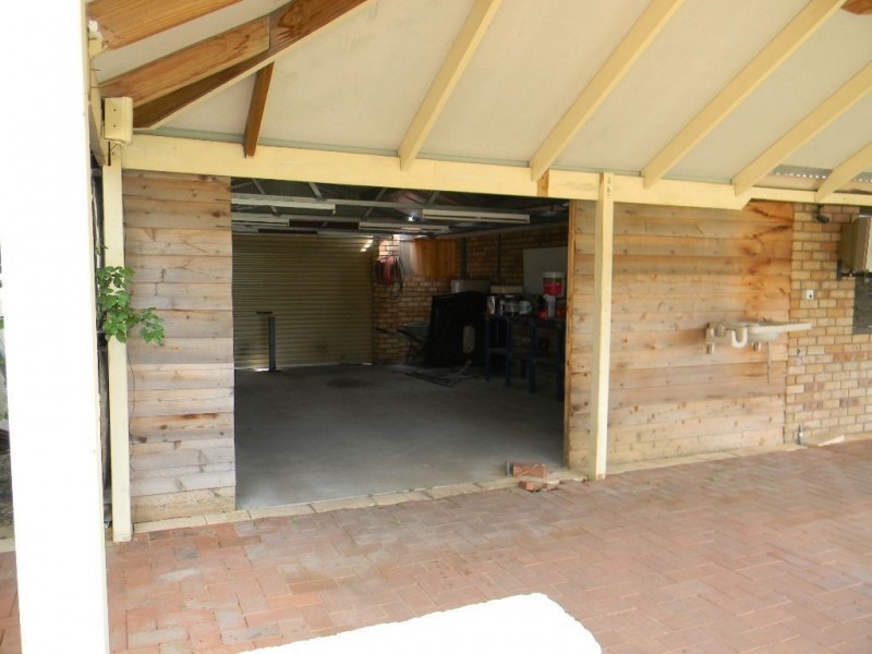16 Collins Road, Willetton WA 6155