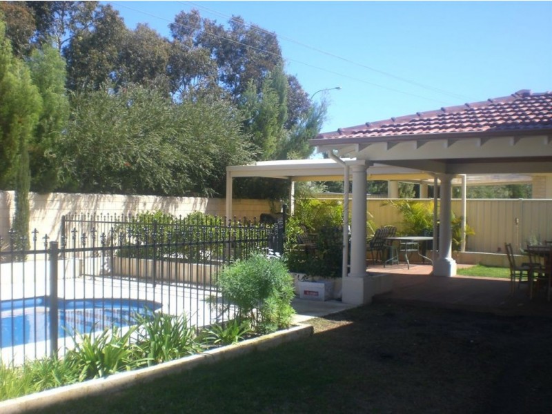 14 Pebble Bush Drive, Canning Vale WA 6155
