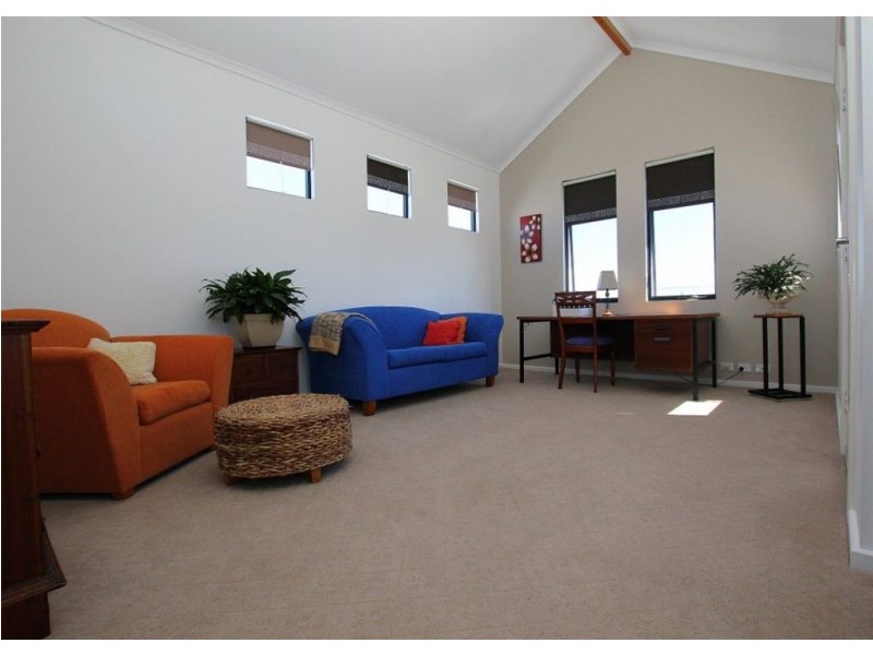 31 Paperbark Lane, Atwell WA 6164