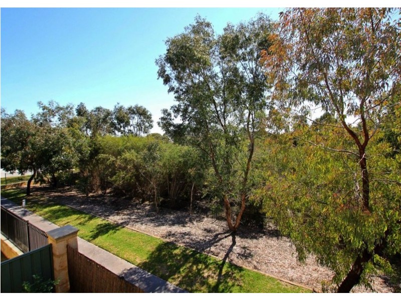 37 Paperbark Lane, Atwell WA 6164