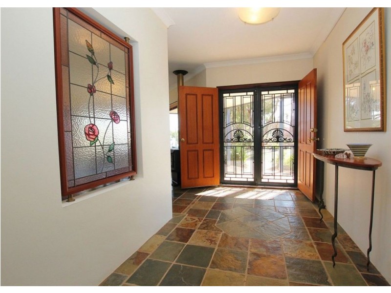 40 Scovell Crescent, Anketell WA 6167