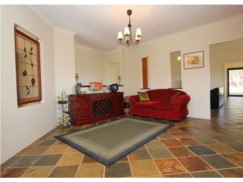 40 Scovell Crescent, Anketell WA 6167