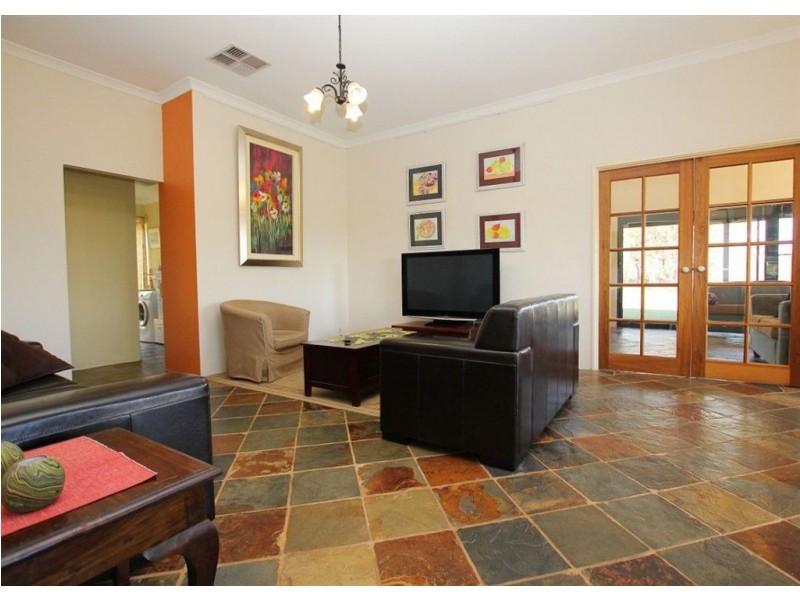 40 Scovell Crescent, Anketell WA 6167