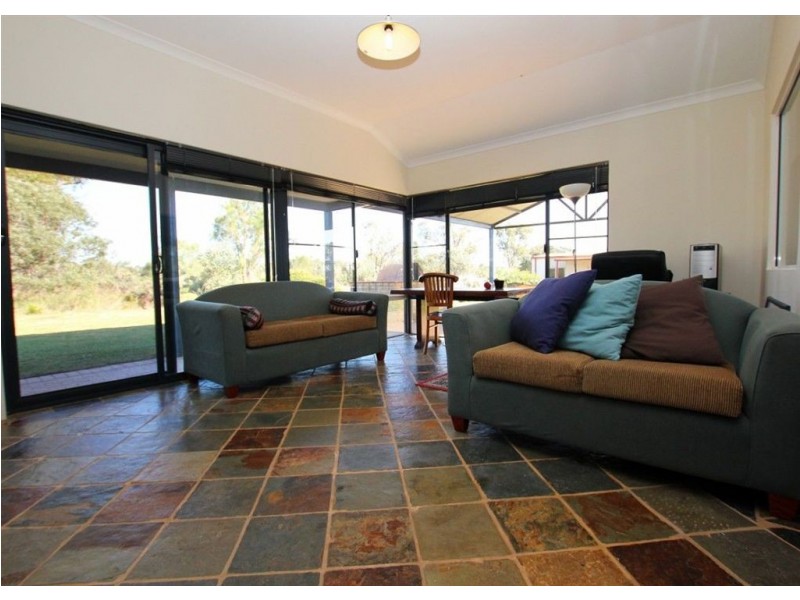 40 Scovell Crescent, Anketell WA 6167