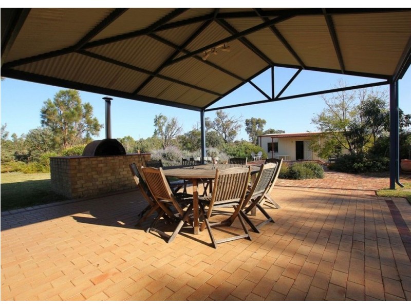 40 Scovell Crescent, Anketell WA 6167