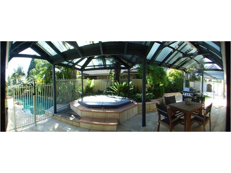 2 Nigel Court, Leeming WA 6149