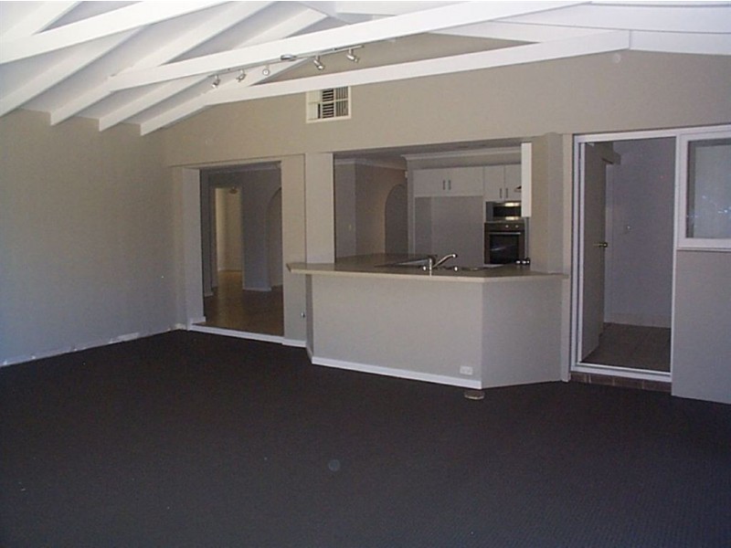 23 Matthew Avenue, Leeming WA 6149