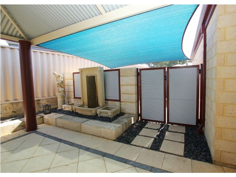 4 Windchime Terrace, Atwell WA 6164