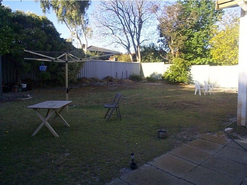 17 Leichhardt Street, Bull Creek WA 6149