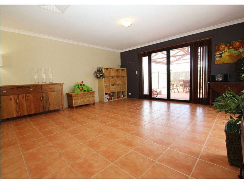 37 Sciano Avenue, Success WA 6164