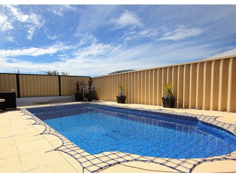 37 Sciano Avenue, Success WA 6164