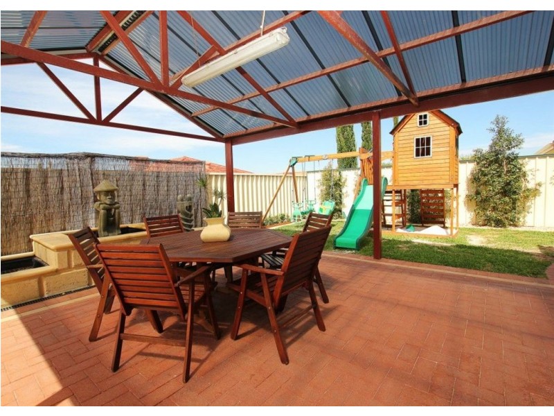 37 Sciano Avenue, Success WA 6164