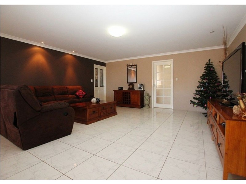 28 Marraboor Place, Success WA 6164