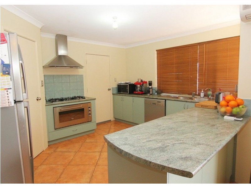 29 Montgomery Drive, Success WA 6164