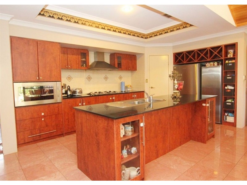 39 Blue Mountain Circuit, Aubin Grove WA 6164