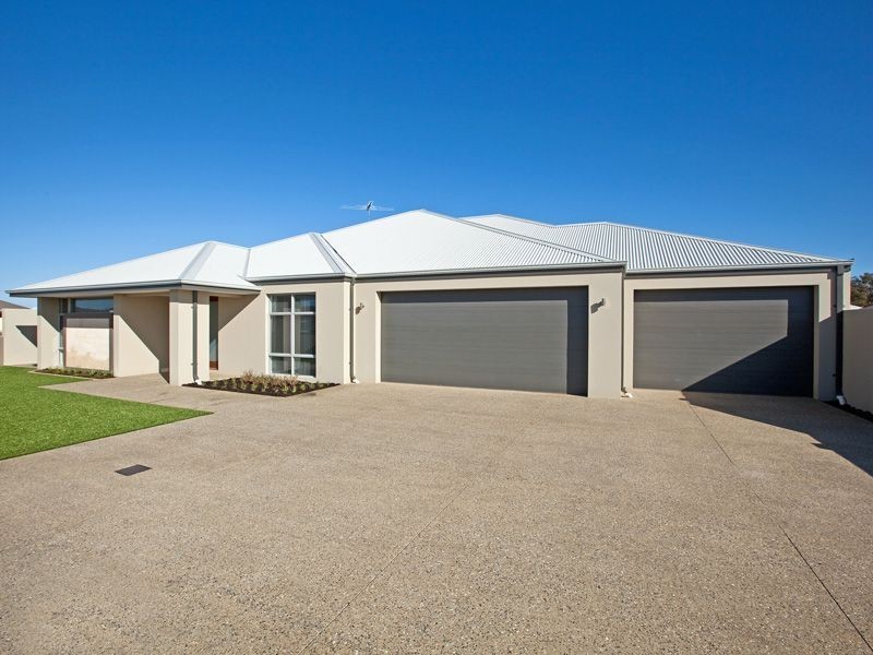10 St Joseph Fairway, Success WA 6164