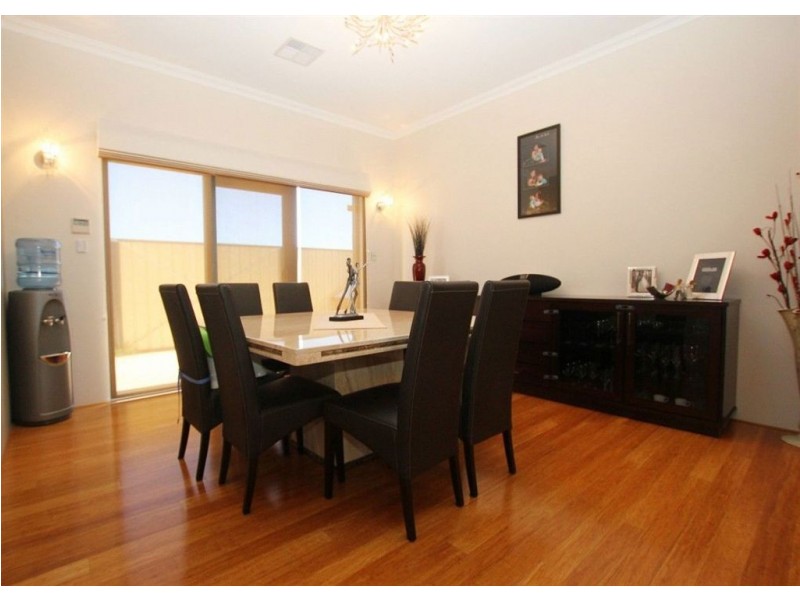 6 Rutherford Entrance, Success WA 6164