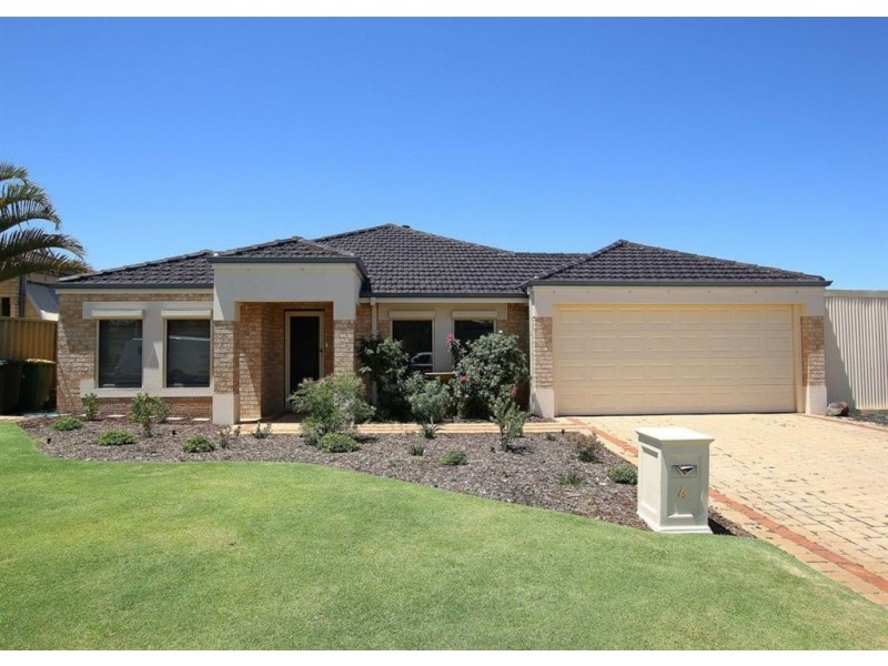4 Rosehill Court, Atwell WA 6164