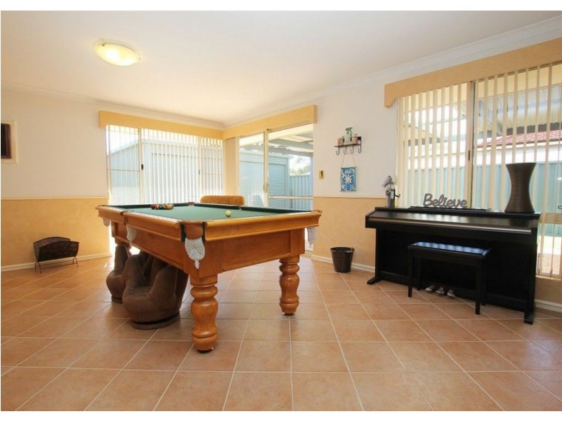 130 Brenchley Drive, Atwell WA 6164