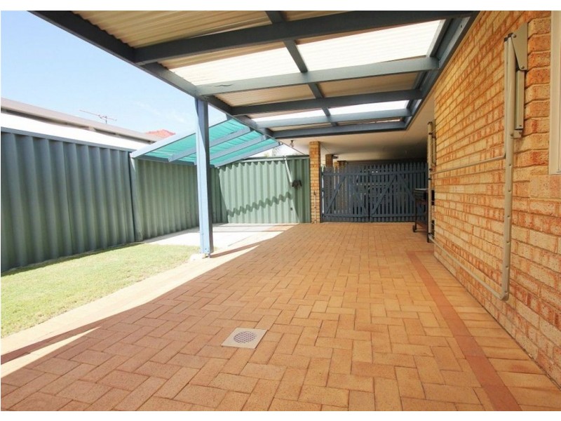 130 Brenchley Drive, Atwell WA 6164